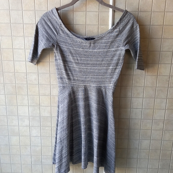 Talula Dresses & Skirts - Talula Gray malange dress